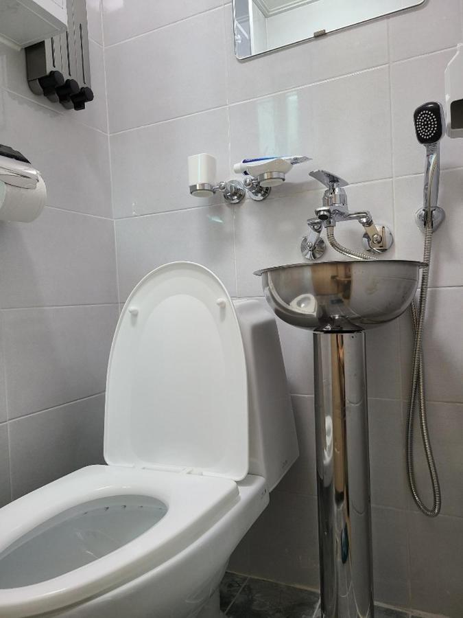 Joy Guest House อาซัน ภายนอก รูปภาพ