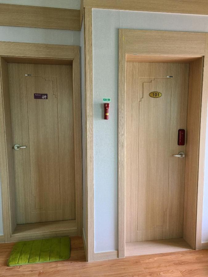 Joy Guest House อาซัน ภายนอก รูปภาพ